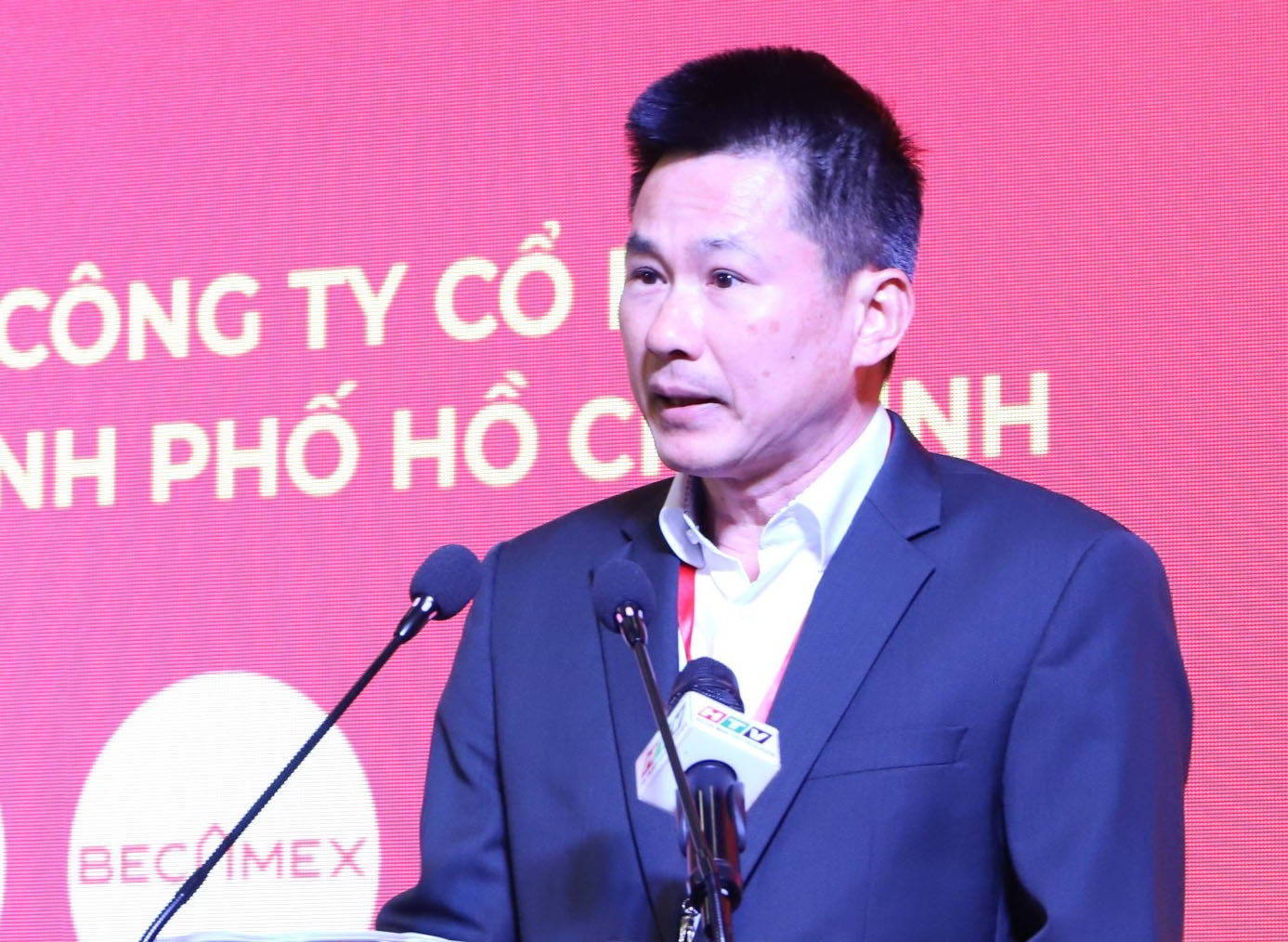 Ông Hoàng Đức Trung, Giám đốc VinaCapital Ventures – phụ trách điều hành Quỹ Đầu tư mạo hiểm TP. Hồ Chí Minh. Ông Hoàng Đức Trung, Giám đốc VinaCapital Ventures – phụ trách điều hành Quỹ Đầu tư mạo hiểm TP. Hồ Chí Minh.